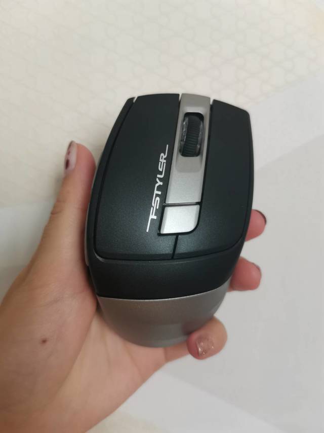 蛮好用的一款无线蓝牙鼠标