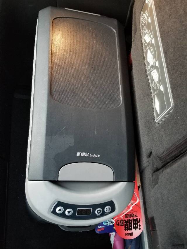 英得尔车载冰箱