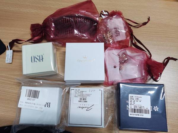 唯品会200块钱买了8件