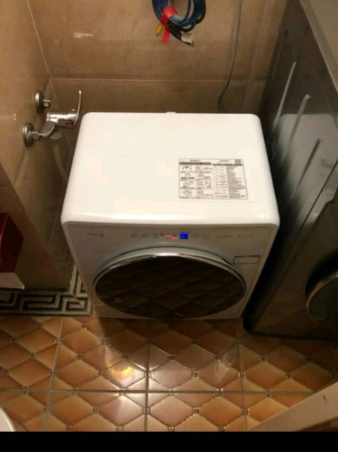 小吉滚筒洗衣机