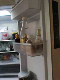 最近一直在选冰箱，迟迟选不中因为厨房要翻