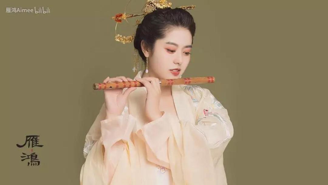 用“易拉罐,破窗帘”做首饰竟狂吸22万粉,视频播放破550万!