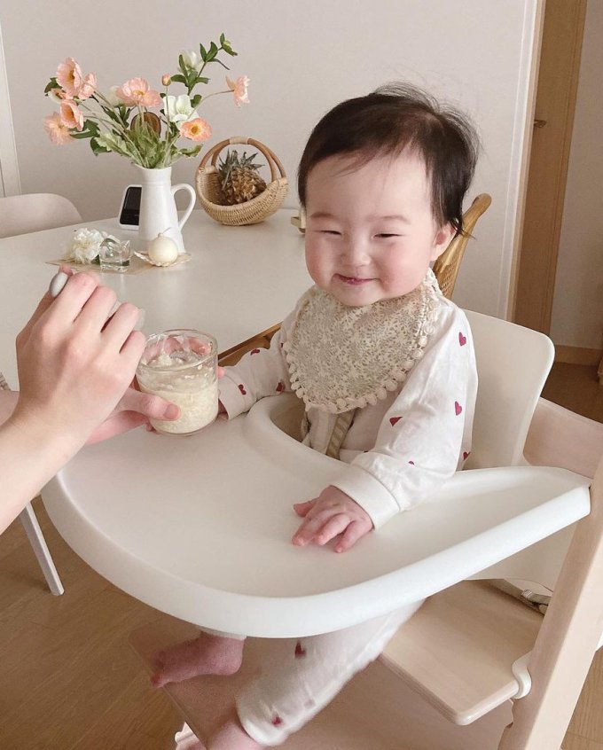 婴儿餐椅