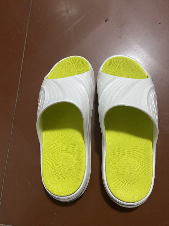 户外拖鞋