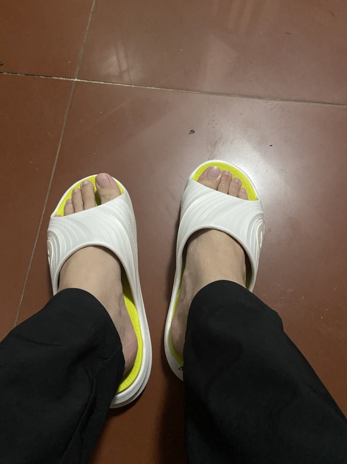 户外拖鞋