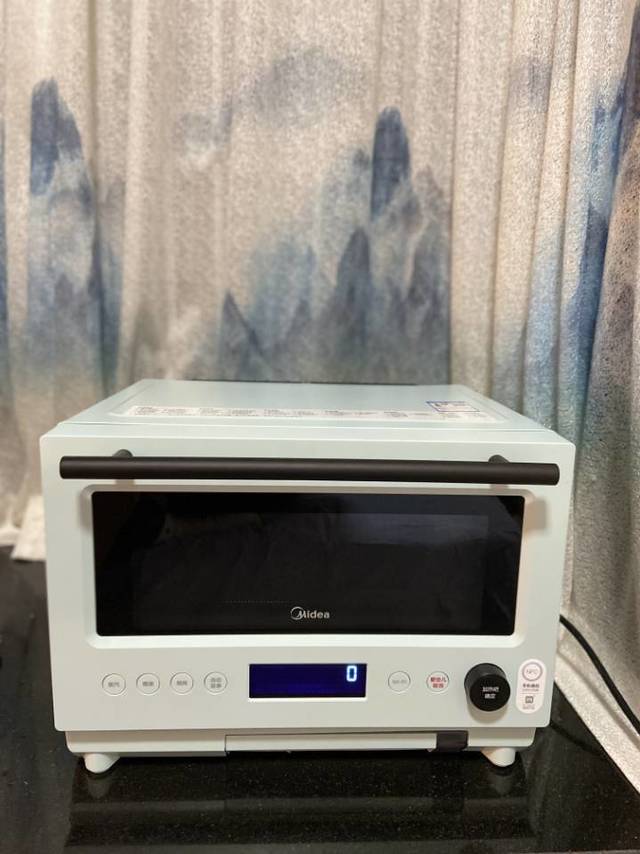 让我从厨渣化身大厨的美的微蒸烤,必须锁
