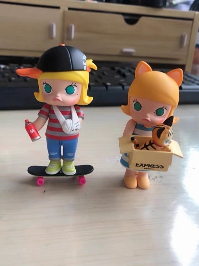 泡泡玛特娃娃玩具