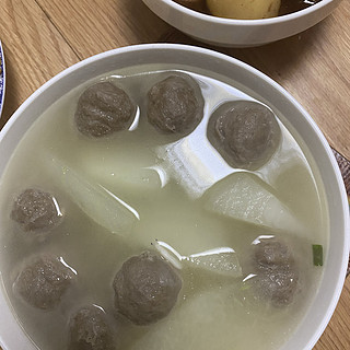 海霸王的牛肉丸一定要买～火锅的季节到了