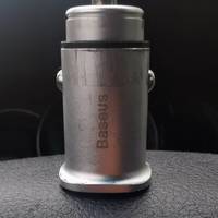 倍思车载充电器，手机补电好帮手