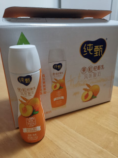 蒙牛纯甄黄桃藜麦酸奶