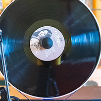 复古与潮流的碰撞，黑武士HiFi立式黑胶唱片机试用体验