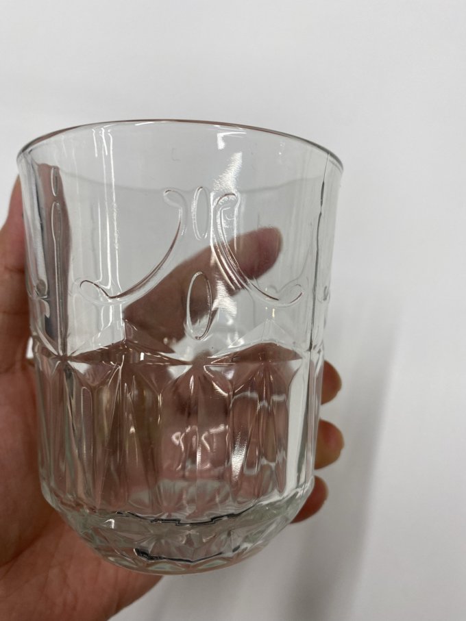 玻璃杯
