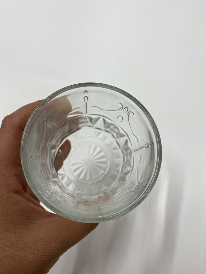 玻璃杯