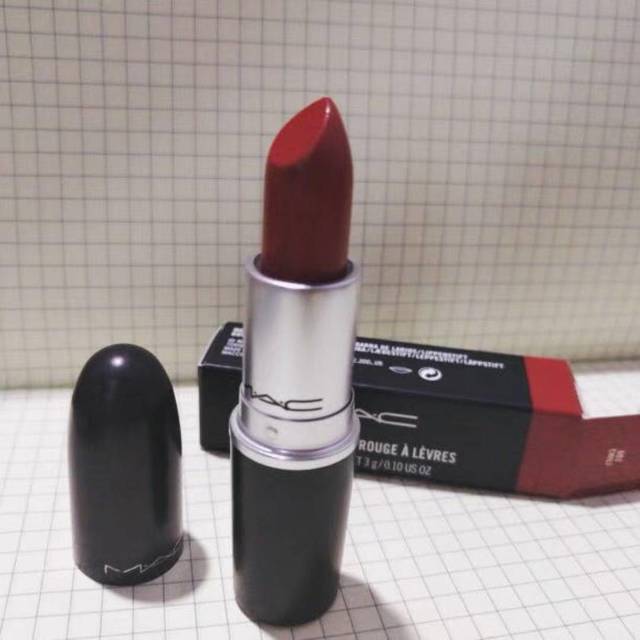 必备色号：Mac哑光小辣椒