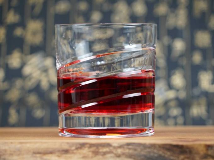 玻璃杯