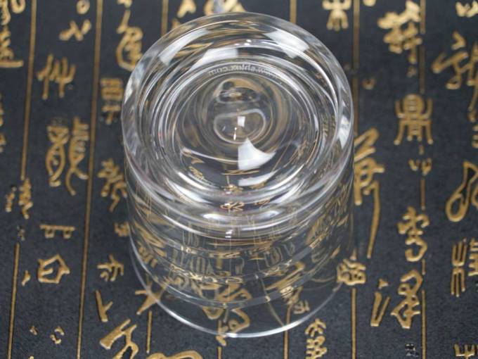 玻璃杯
