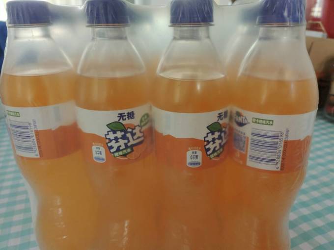 芬达碳酸饮料