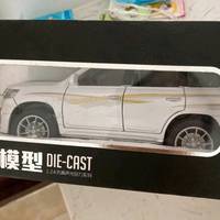 霸气十足的丰田普拉多