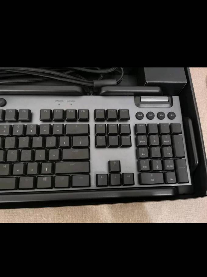 罗技g813机械键盘