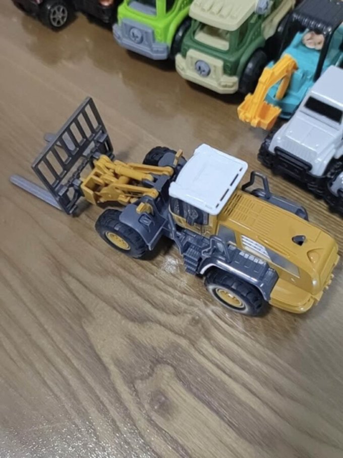 凌速汽车模型