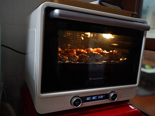 在家也可以烤肉看穿做烘焙。