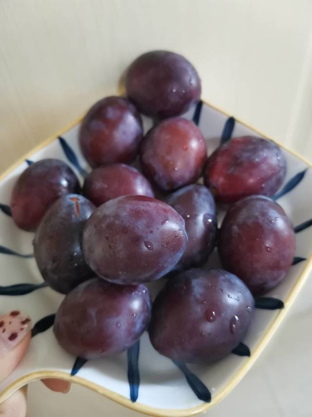 酸甜又可口的西梅