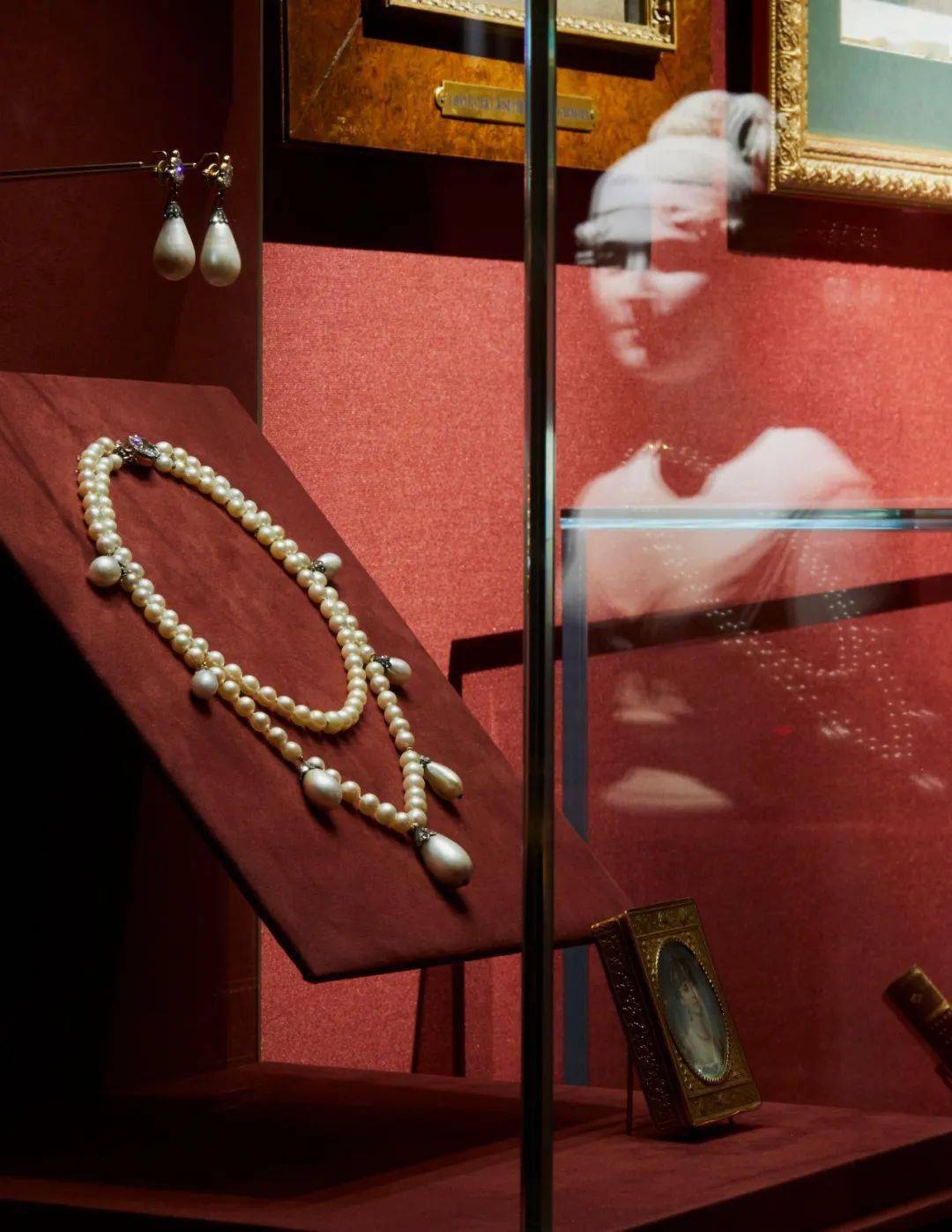 拿破仑皇后约瑟芬旧藏项链即将上拍，无价之宝？| 拍卖日历
