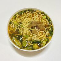 川味半筋牛肉面，量大管饱，9.9元包邮