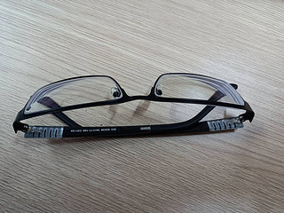 第一次网上配眼镜选了han品牌，质优价廉