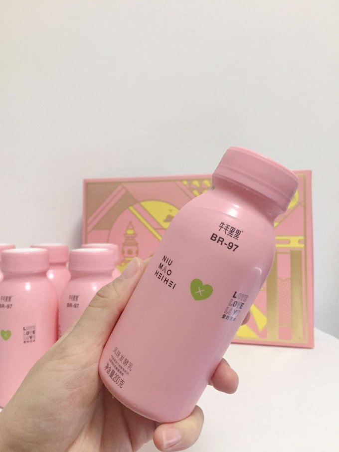 牛毛黑黑低温酸奶