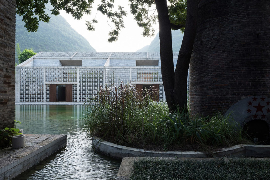 中国建筑师在国际上没有地位？MoMA首个中国建筑展，展示不可思议的中国智造