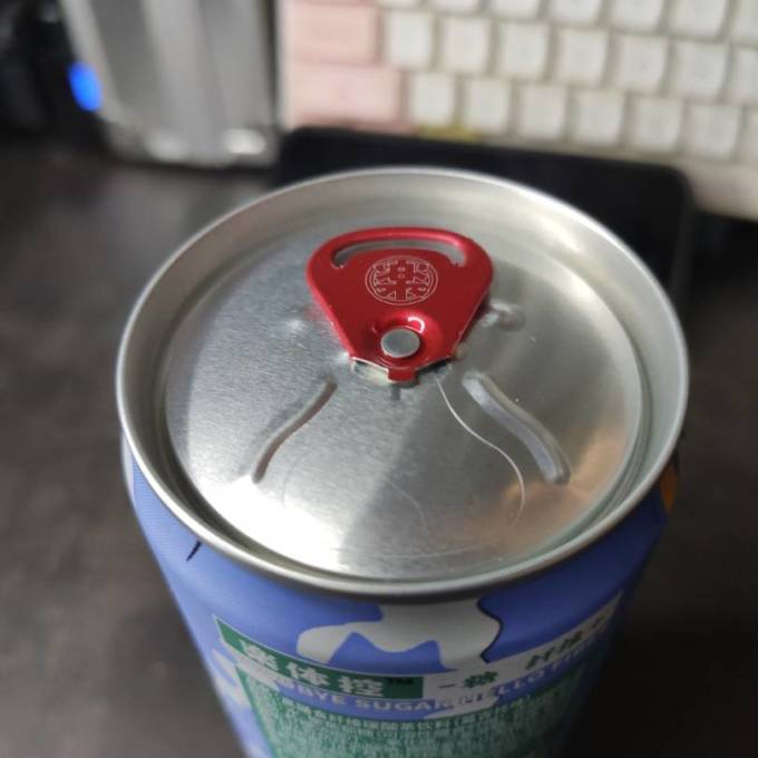 乐体控起泡饮用水