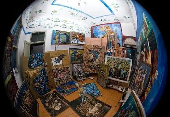 农民逆袭成画家，作品卖出7万高价，被誉“中国毕加索”，个展开到北京。