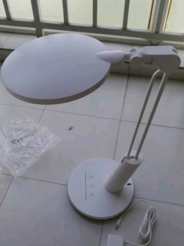 半价购入2A台灯