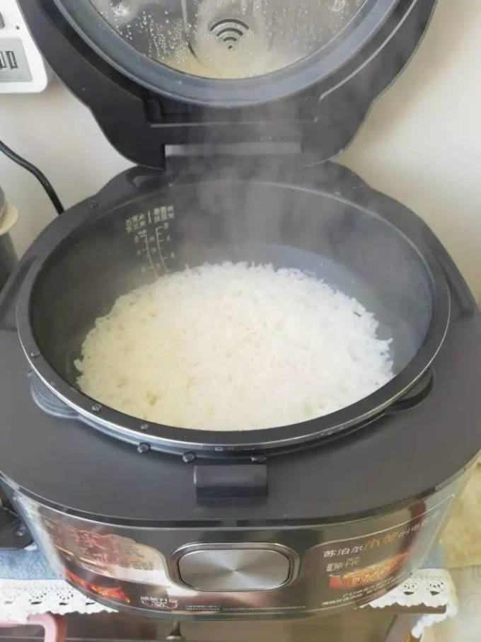 苏泊尔电饭煲
