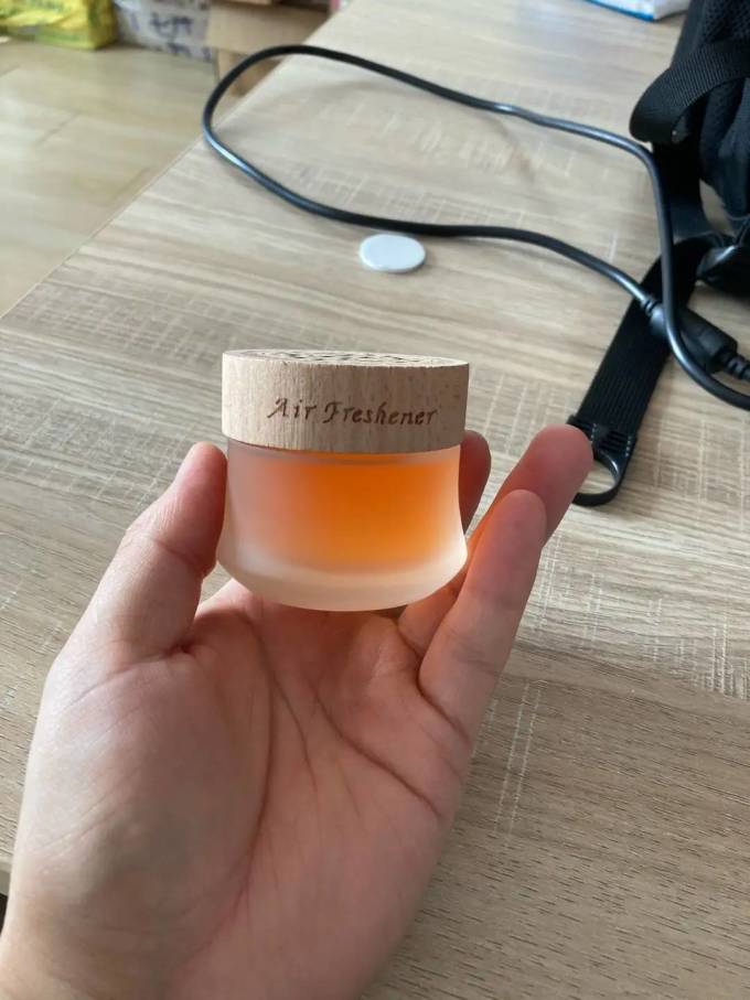 华饰车用香水