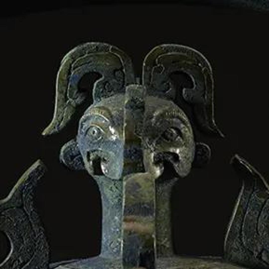 噩国,国君直言被制成肉干,青铜重器里的神秘古国 | 同城展拍