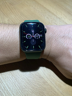首次第一批入手苹果产品 Watch S7
