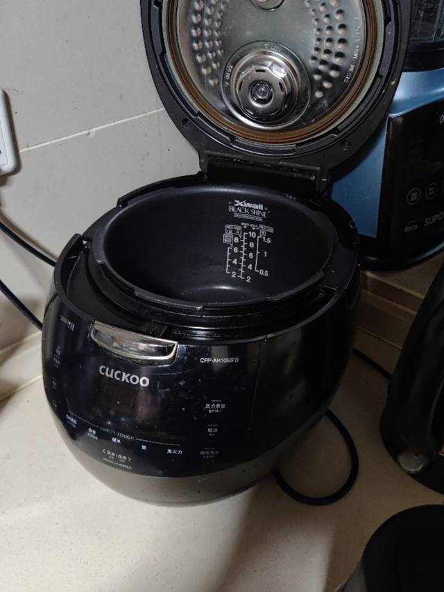 第一次买这么贵的电饭煲，稍有后悔