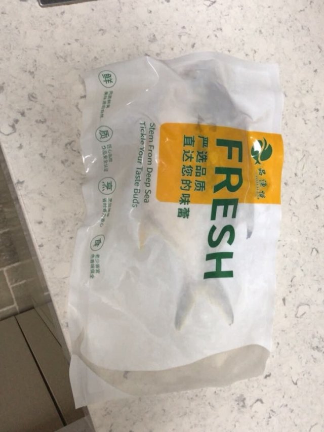 
鱼肉质鲜嫩，这个鱼刺少，孩子喜欢吃。
