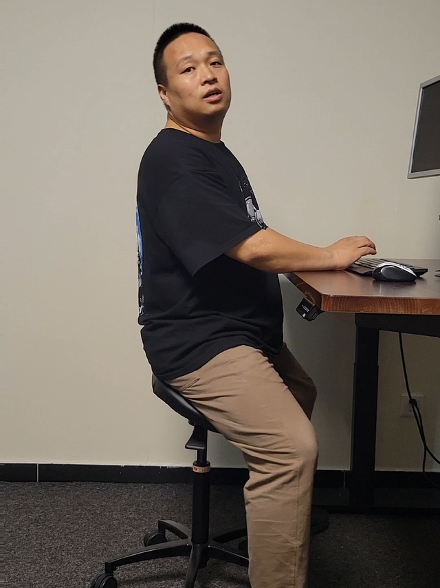 萨利马鞍椅微摇贴合款功能及使用效果