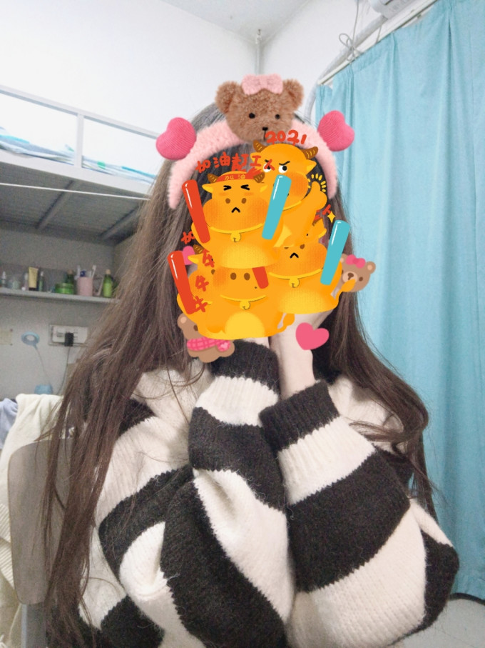 女士毛衣