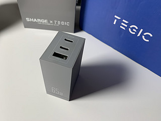 TEGIC 65w 三口氮化镓充电器