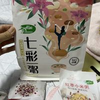 有颜有料的七彩一粥