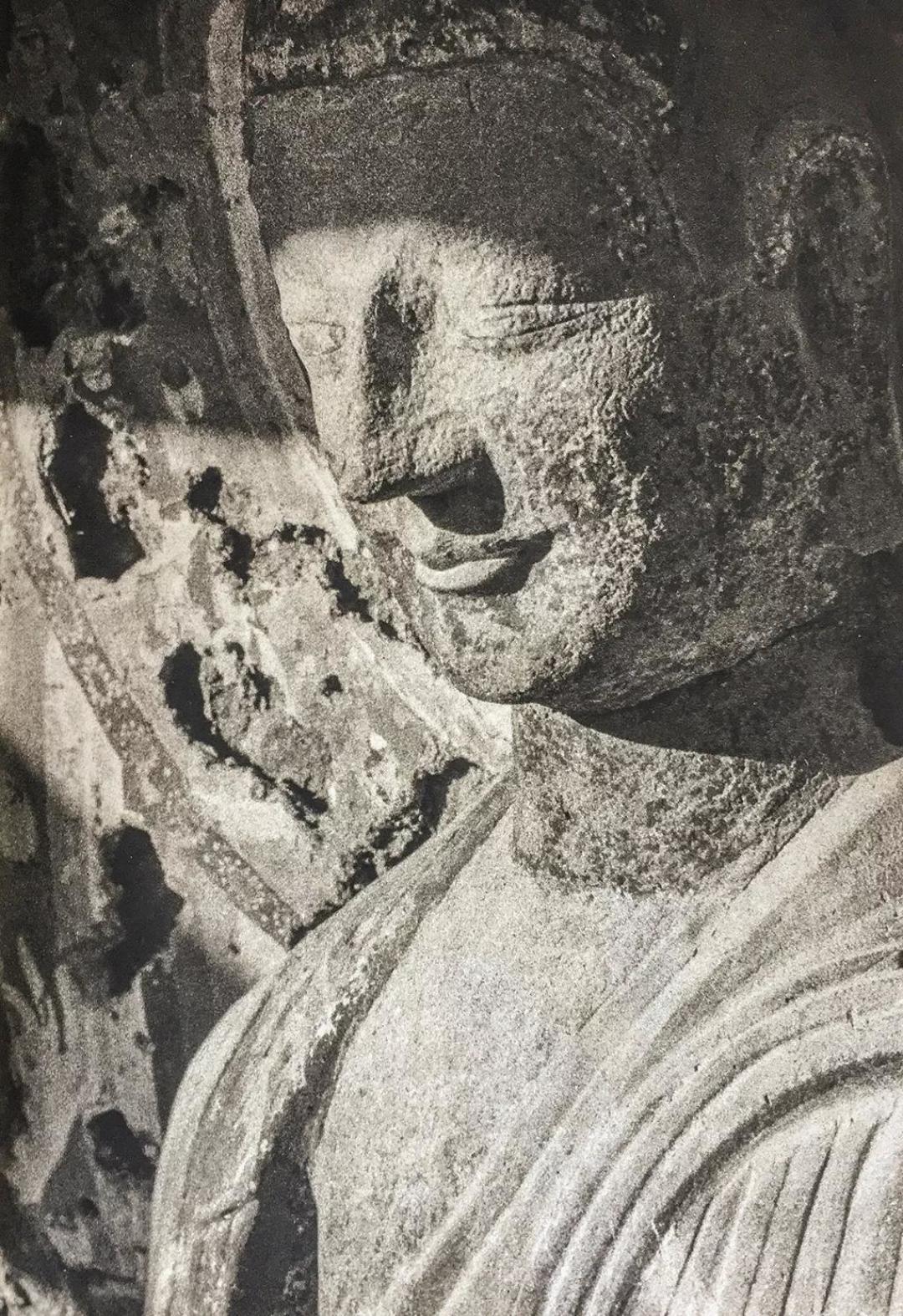 麦积山石窟，迷倒众生的“东方微笑”，冠绝于世的千年泥塑（多图，建议收藏）| 艺术新生活