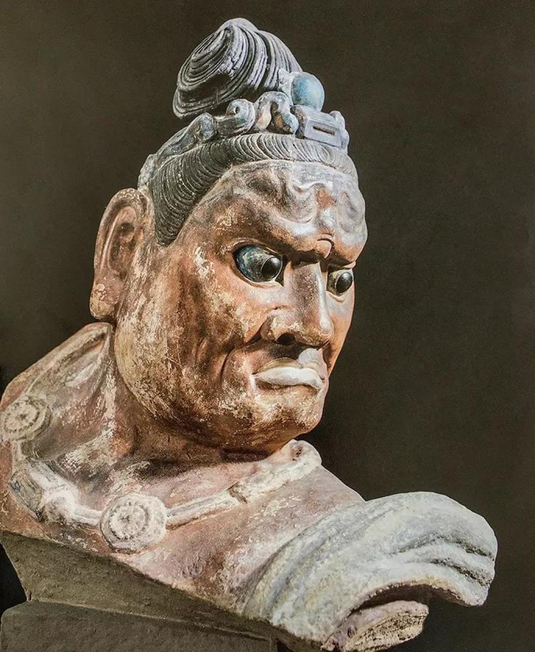 麦积山石窟，迷倒众生的“东方微笑”，冠绝于世的千年泥塑（多图，建议收藏）| 艺术新生活