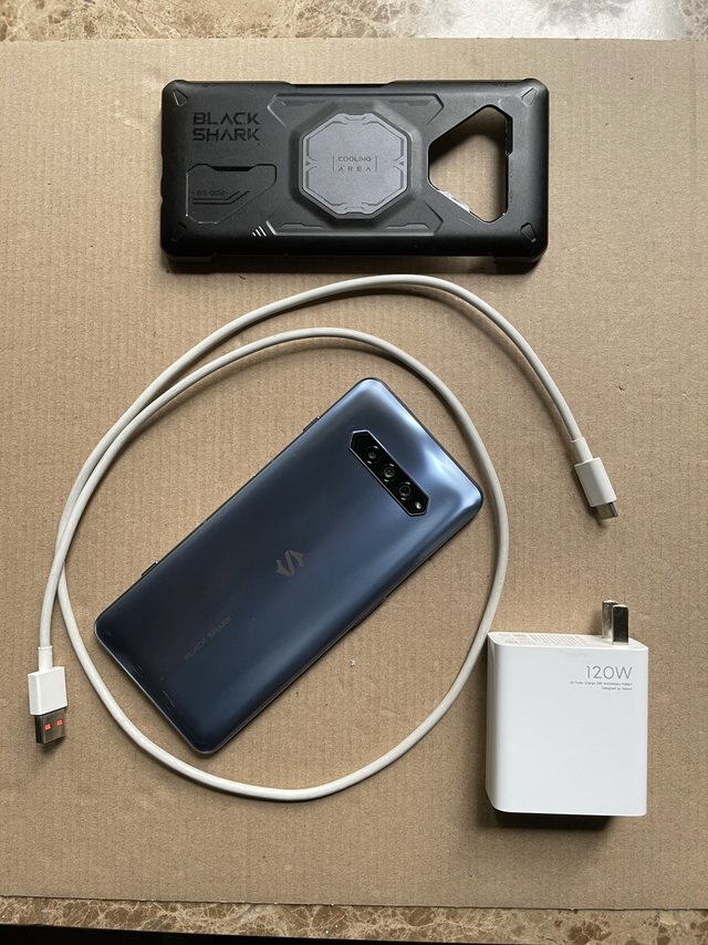 综合素质一流的黑鲨4游戏手机