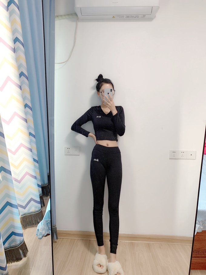 女上装