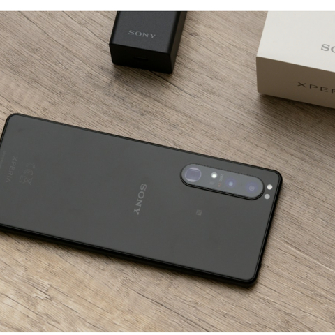 Xperia 1 III 开箱体验评测！ 黑科技打造的游戏增强器诚意度满分