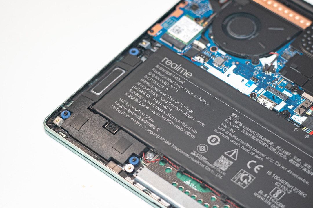 性能升级、散热更强,realme Book 增强版笔记本开箱